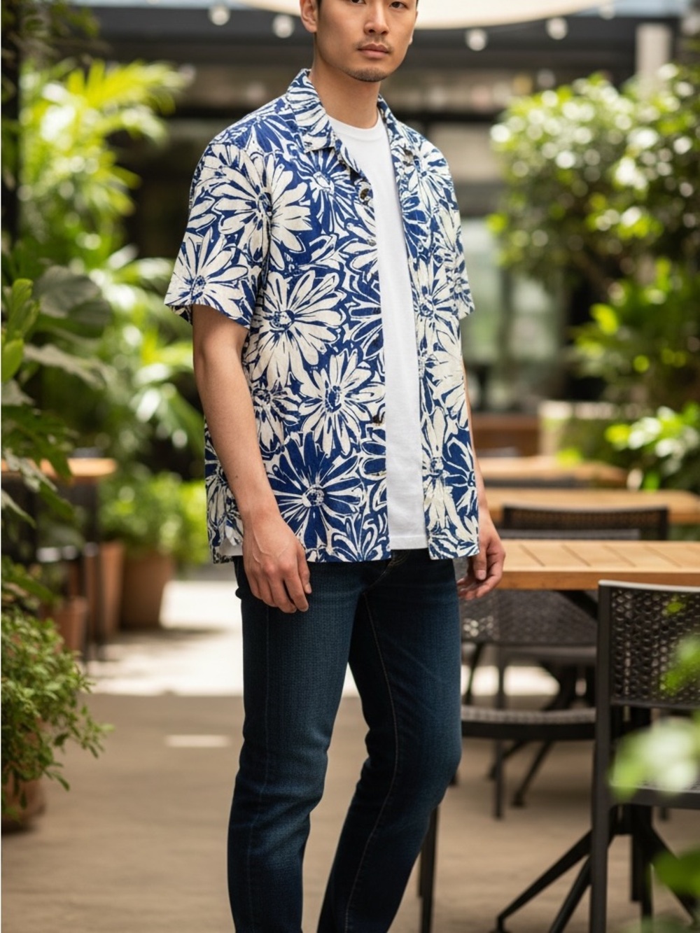 Express Blue & Off White Floral Short Sleeve Button-Down Shirt